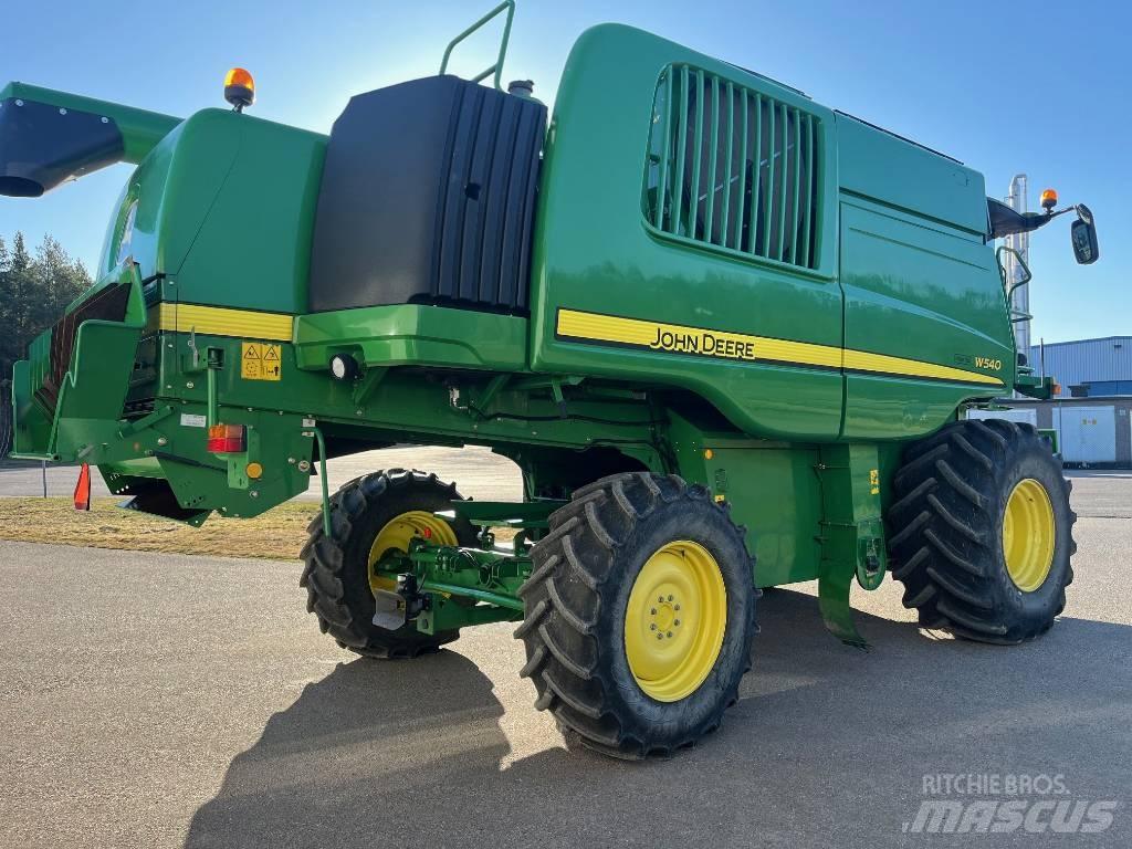 John Deere W540 Комбайни