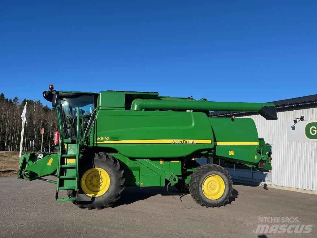 John Deere W540 Комбайни