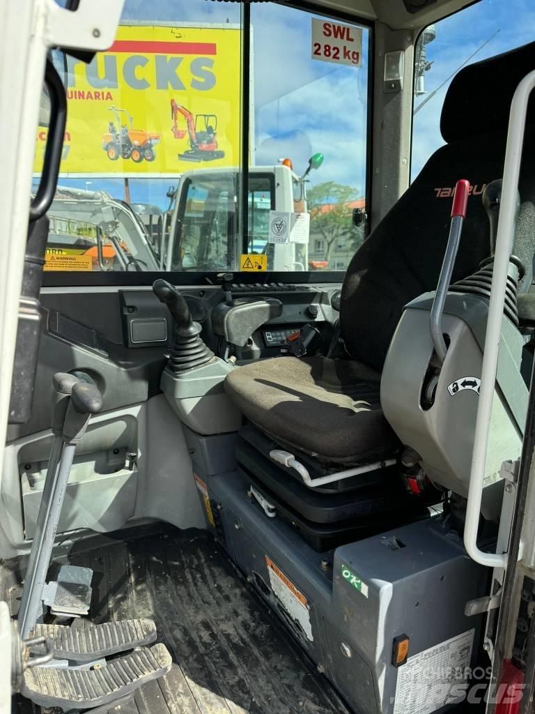 Takeuchi TB 230 Мини екскаватори < 7 т