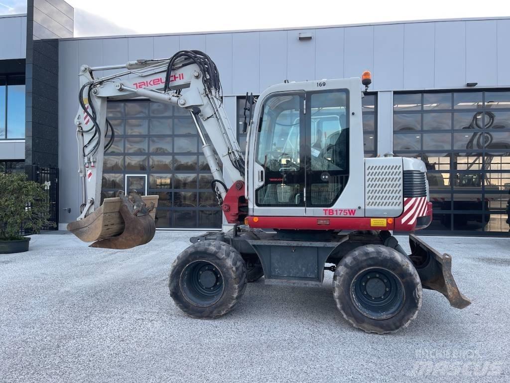 Takeuchi TB175W Средни екскаватори 7т - 12т