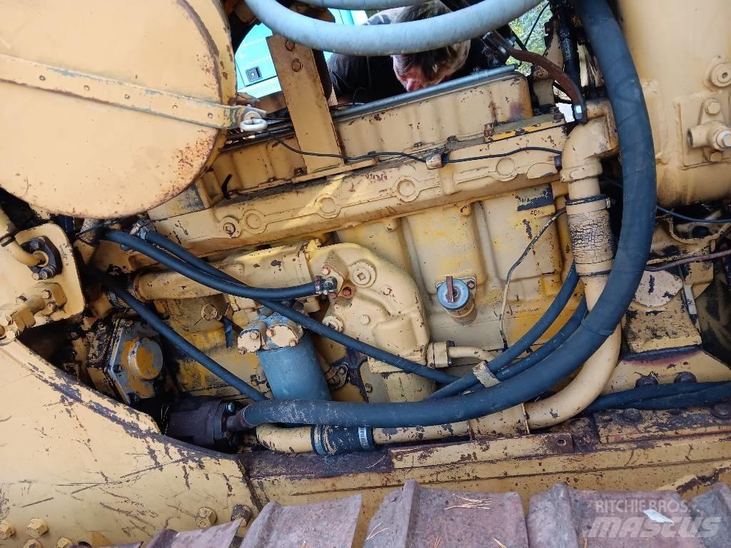 CAT D 5 B LGP Верижни булдозери
