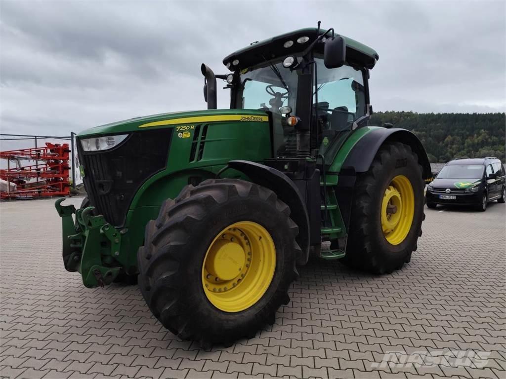 John Deere 7250R Трактори