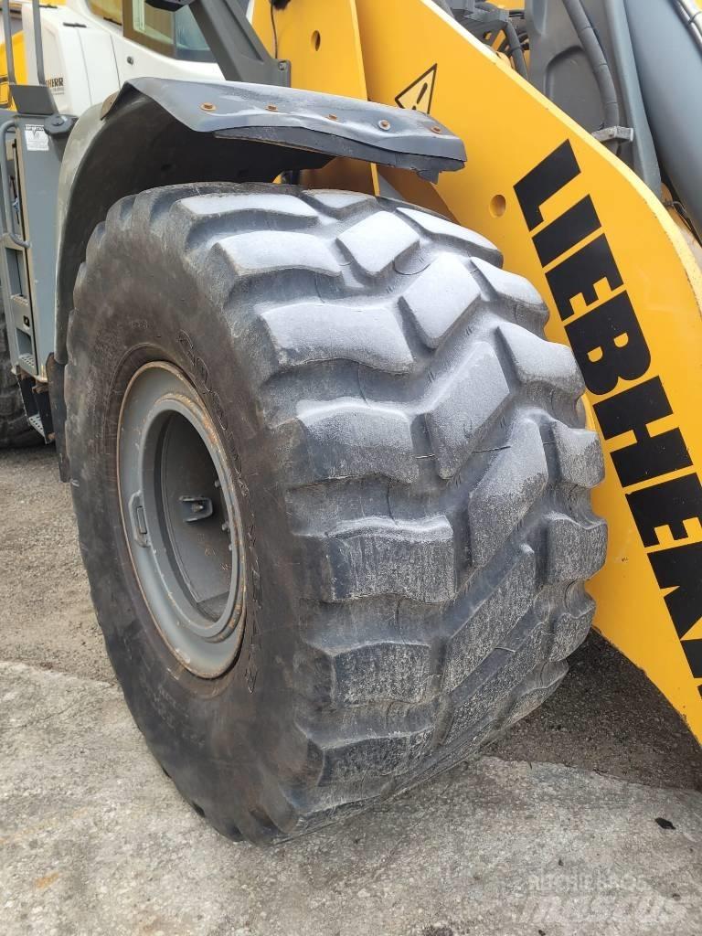 Liebherr L580 XPower Колесни товарачи