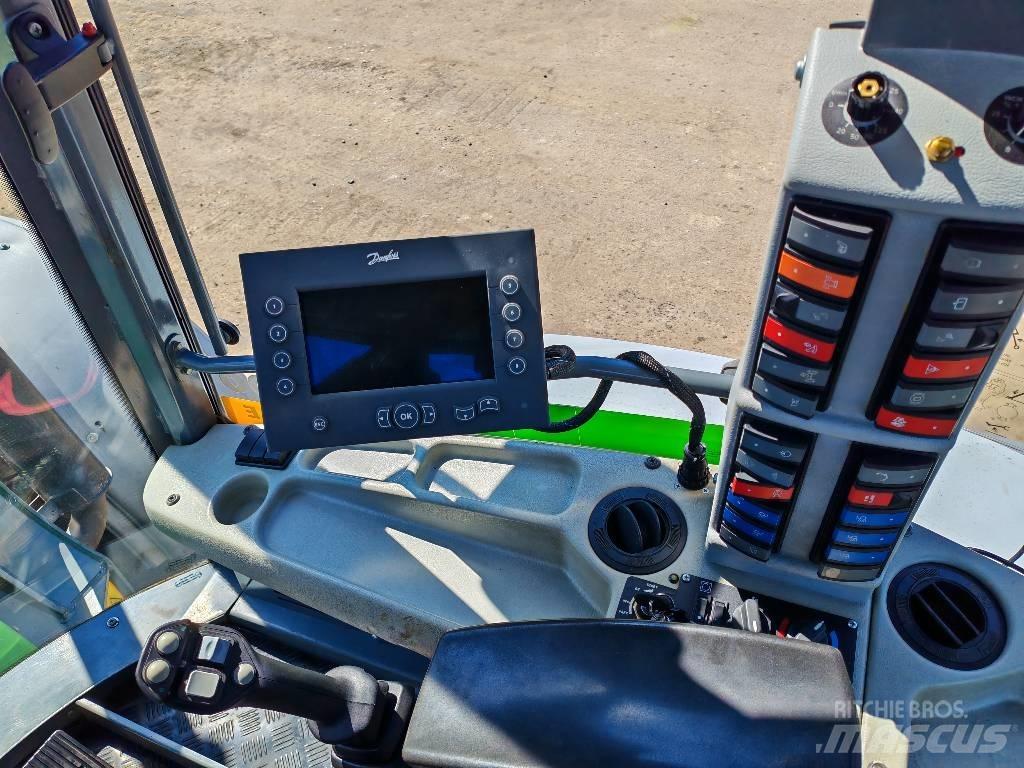 Lännen 8600 E Товарач със заден ексватор