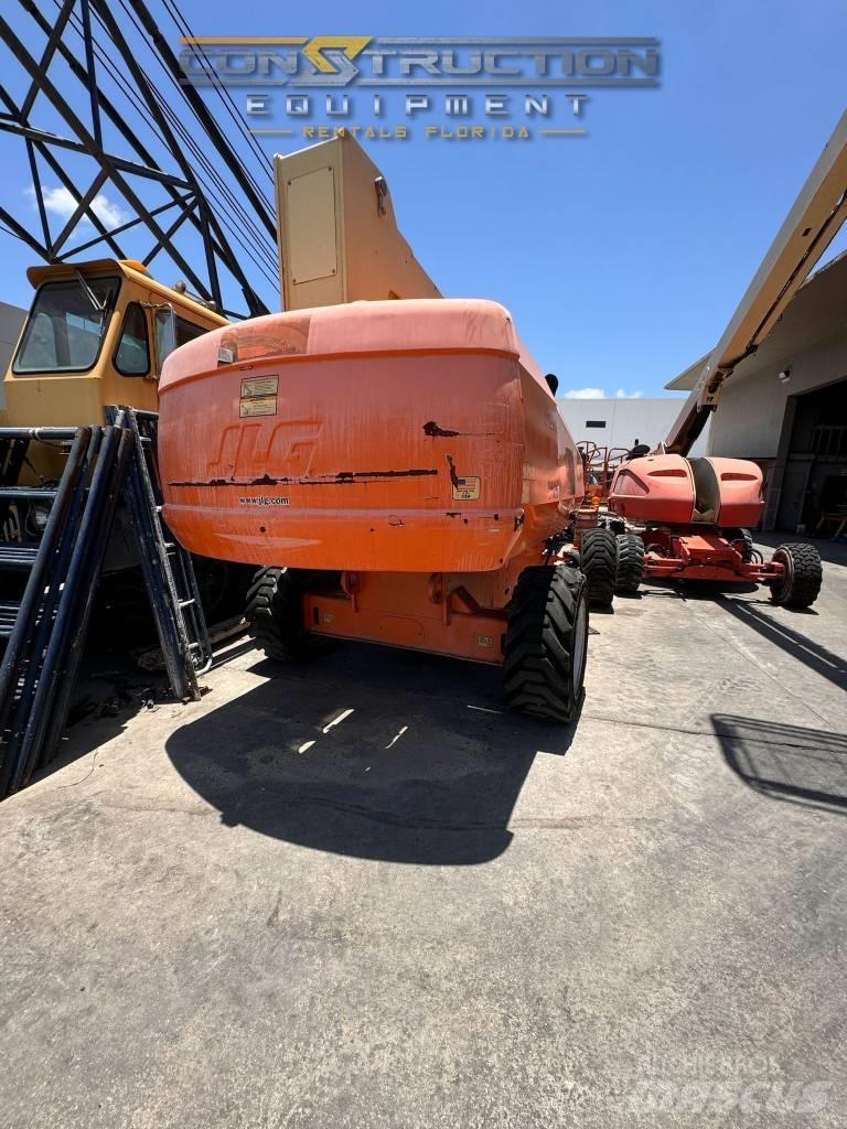 JLG 800 S Телескопични повдигачи
