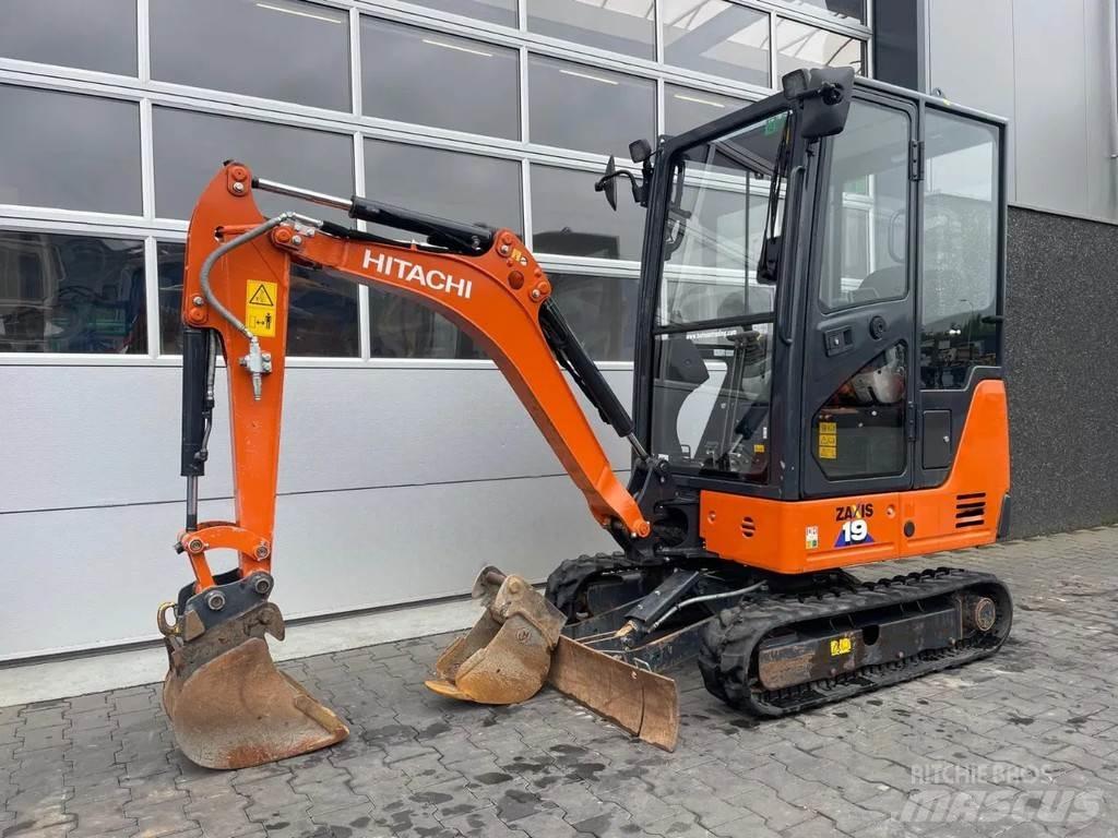 Hitachi ZX19-6 Мини екскаватори < 7 т