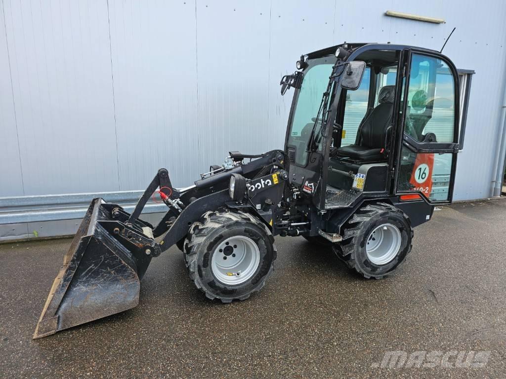 Kubota RT160-2 Колесни товарачи
