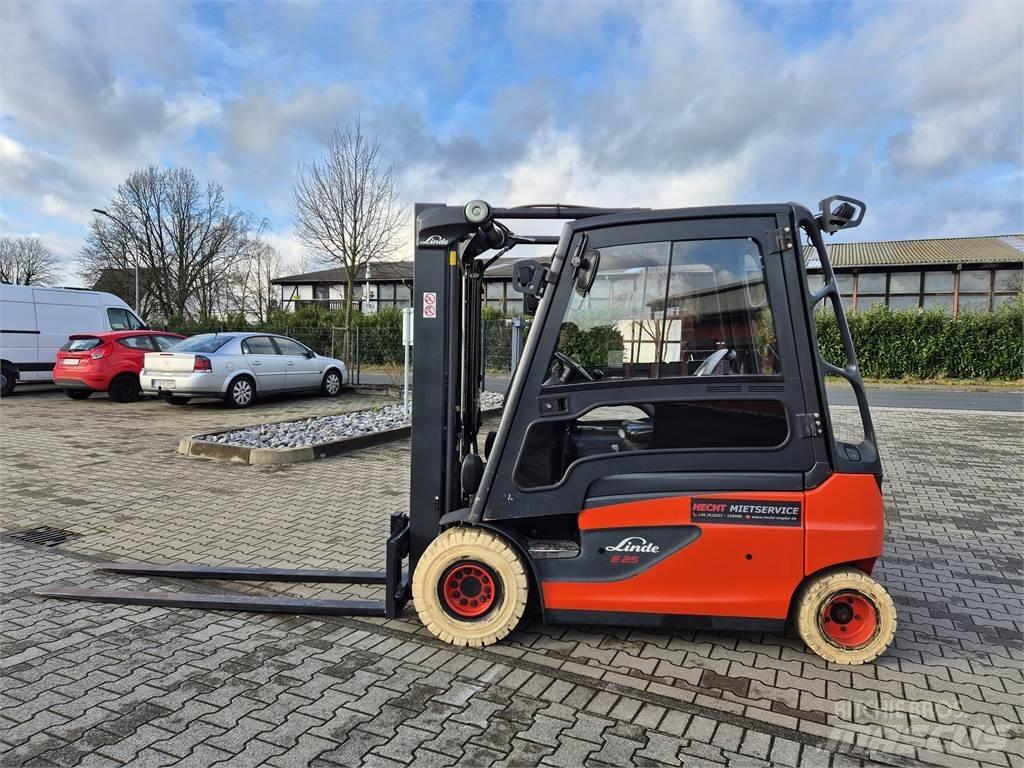 Linde E25L-01- Електрически вилични кари-повдигачи