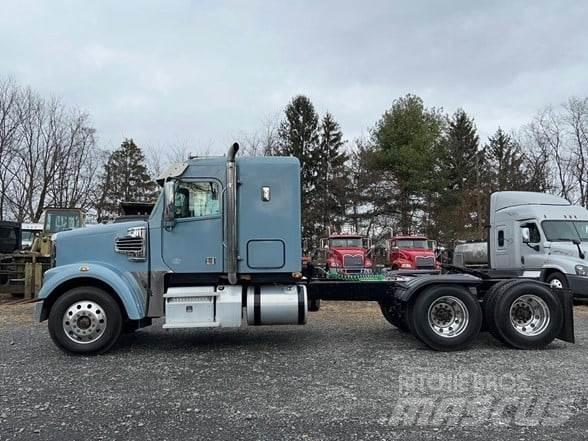 Freightliner 122SD Влекачи