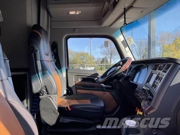 Kenworth T680 Влекачи