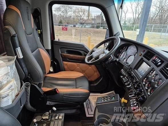 Kenworth T880 Самосвал