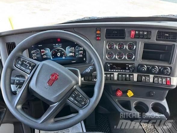 Kenworth T880 Самосвал