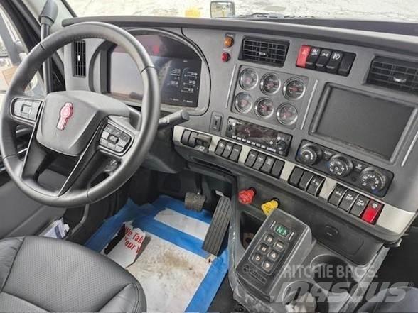 Kenworth T880 Самосвал