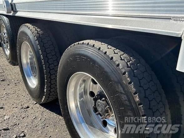 Kenworth T880 Самосвал