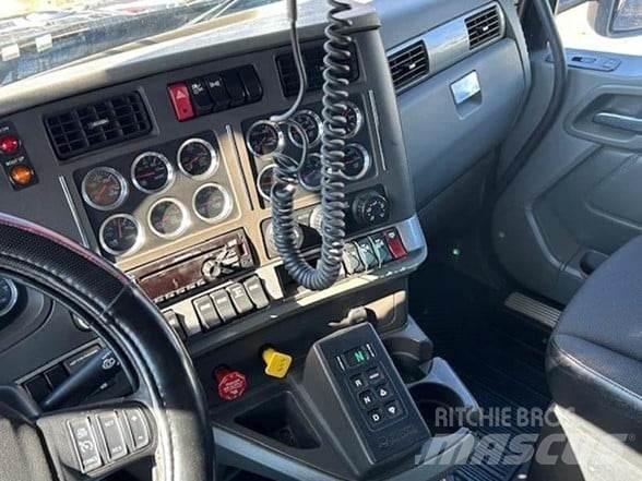 Kenworth T880 Самосвал