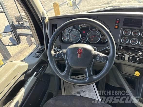 Kenworth T880 Самосвал