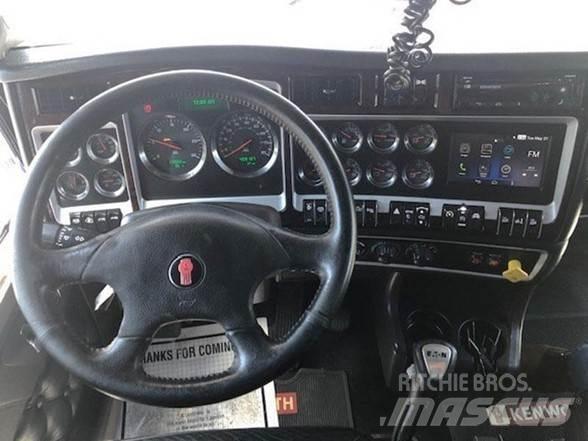 Kenworth W900B Самосвал