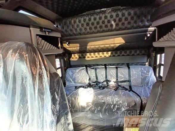 Kenworth W900L Влекачи