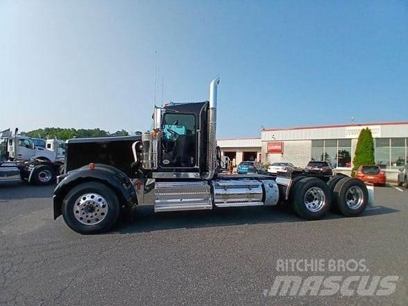 Kenworth W900L Влекачи