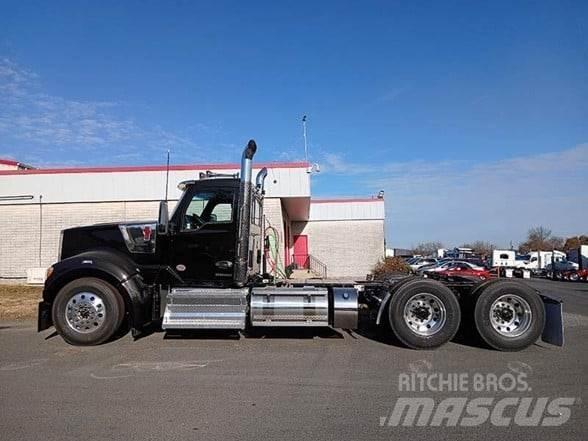 Kenworth W990 Влекачи