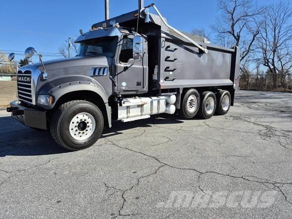Mack GRANITE 64FR Самосвал