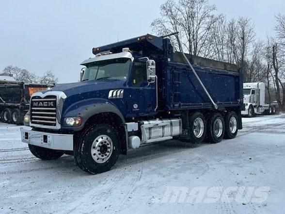 Mack GRANITE 64FR Самосвал