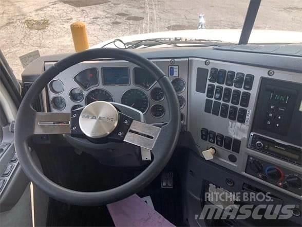 Mack GRANITE GU713 Камиони за отпадъци