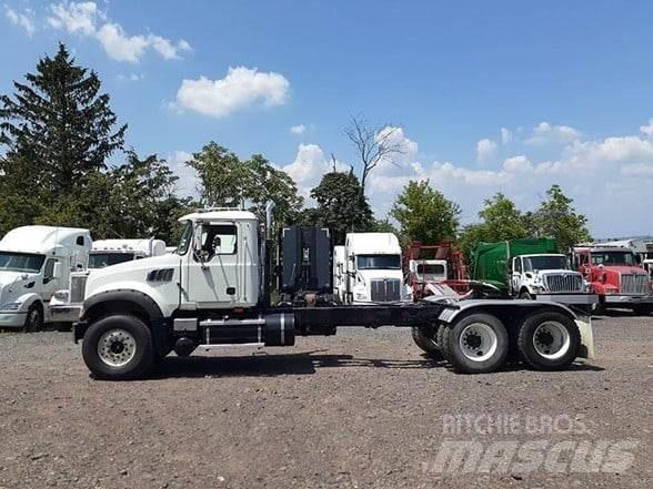 Mack GRANITE GU713 Влекачи