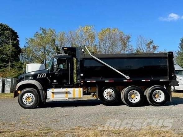 Mack GRANITE GU713 Самосвал