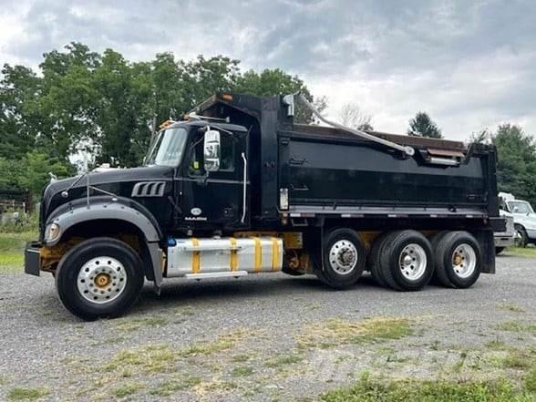 Mack GRANITE GU713 Самосвал