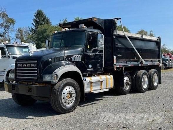 Mack GRANITE GU713 Самосвал