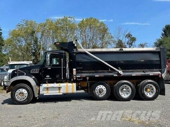 Mack GRANITE GU713 Самосвал