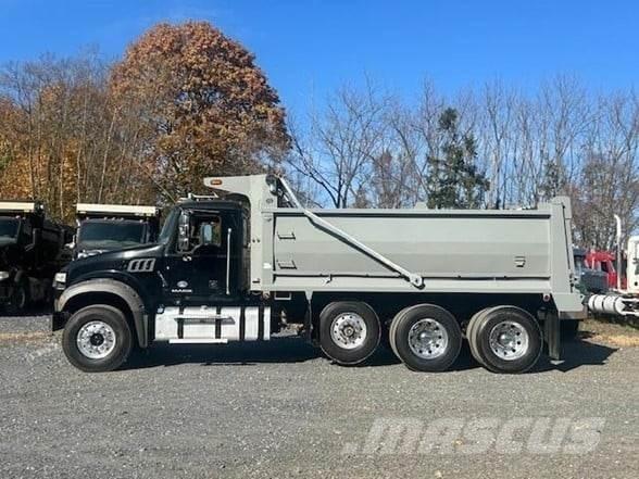 Mack GRANITE GU713 Самосвал