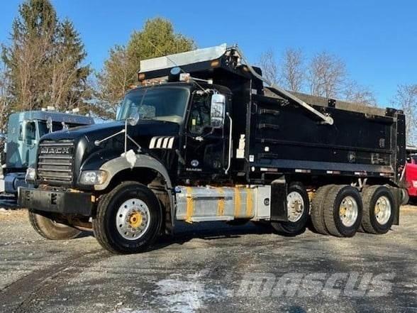 Mack GRANITE GU713 Самосвал