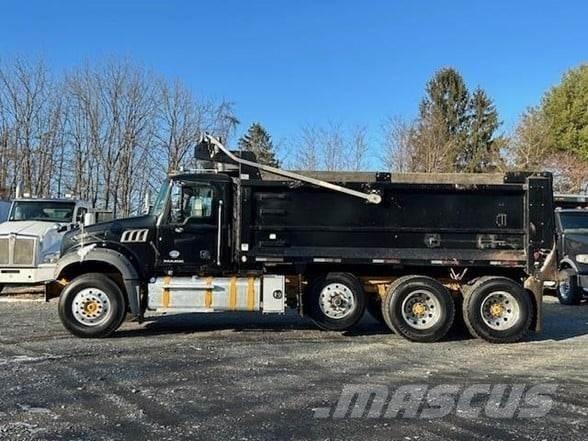 Mack GRANITE GU713 Самосвал