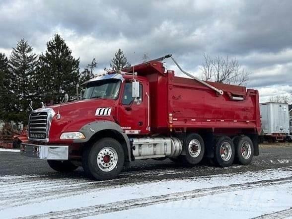 Mack GRANITE GU813 Самосвал