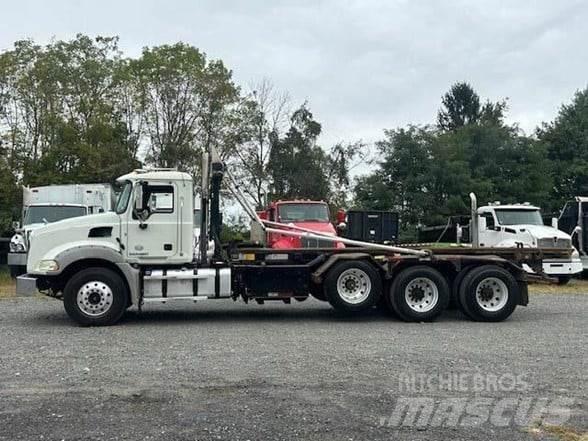 Mack GRANITE GU813 Камиони за отпадъци