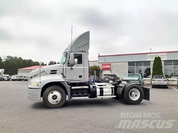 Mack PINNACLE CXU612 Влекачи
