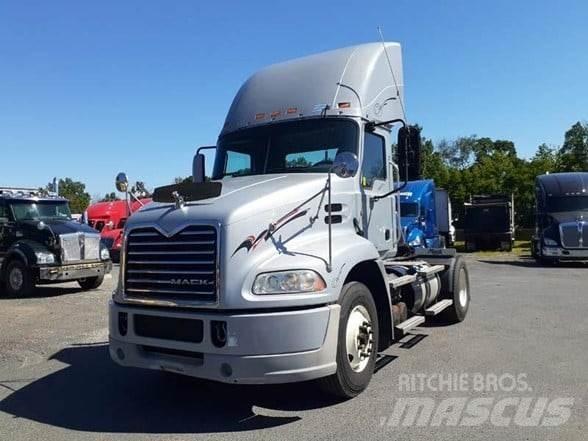 Mack PINNACLE CXU612 Влекачи