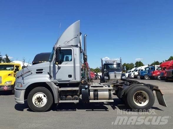 Mack PINNACLE CXU612 Влекачи