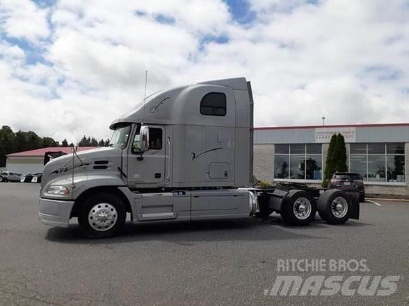 Mack PINNACLE CXU613 Влекачи