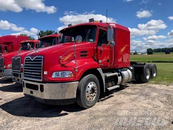 Mack PINNACLE CXU613 Влекачи