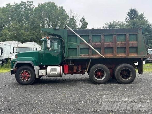 Mack RD688SX Самосвал