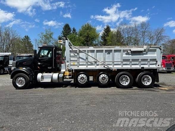 Peterbilt 567 Самосвал