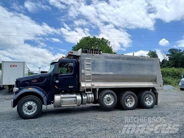 Peterbilt 567 Самосвал