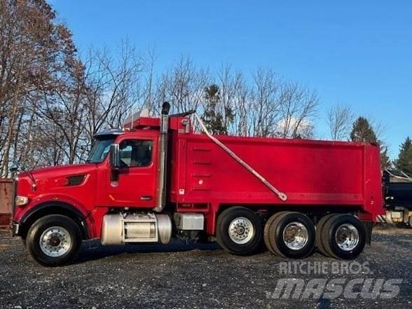 Peterbilt 567 Самосвал