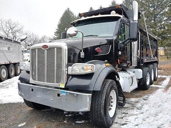 Peterbilt 567 Самосвал