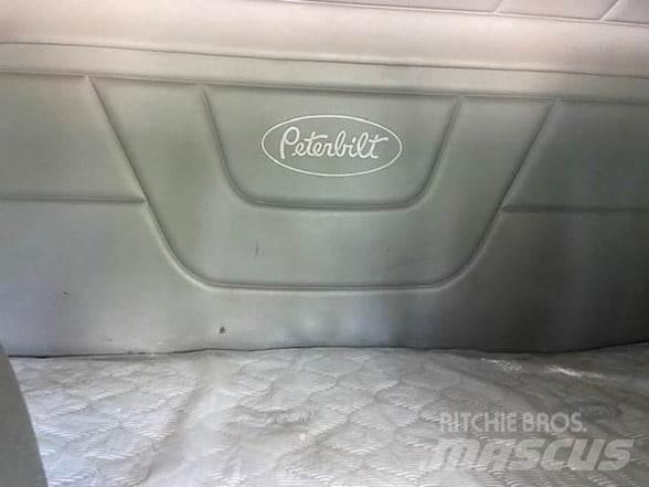 Peterbilt 579 Влекачи
