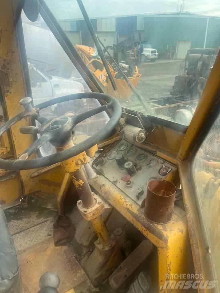 CAT 980 B Колесни товарачи