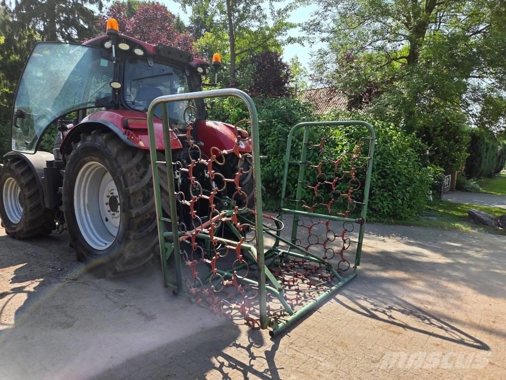 Jako W600 Друга техника за жънене на фураж